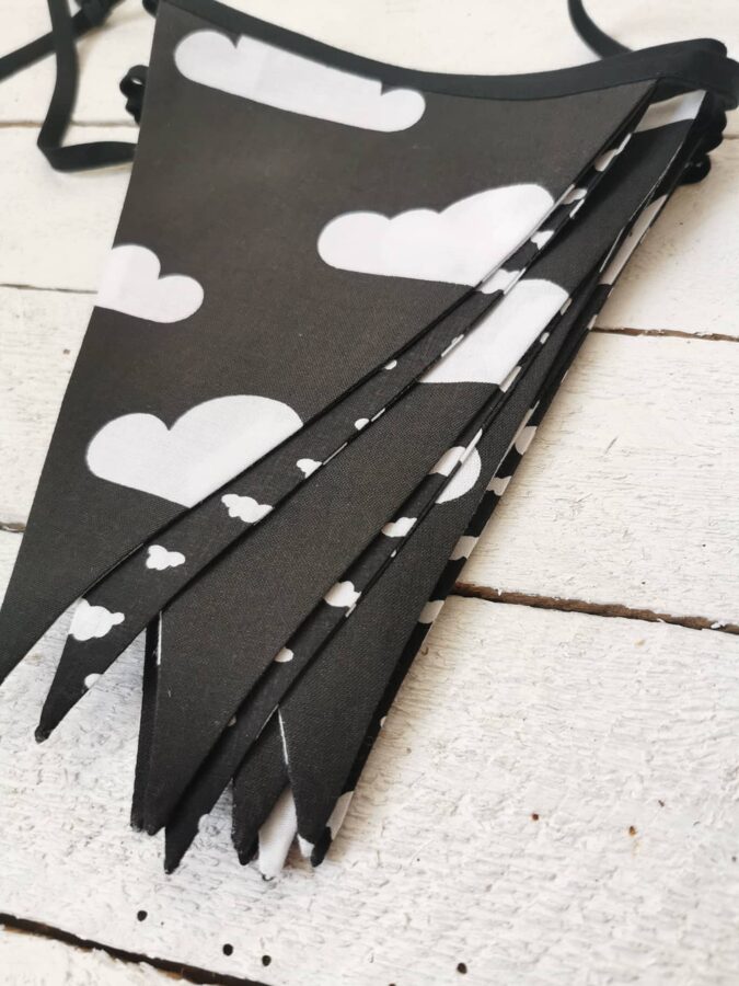 Karodziņu virtene "Gubu mākoņi" Image 5