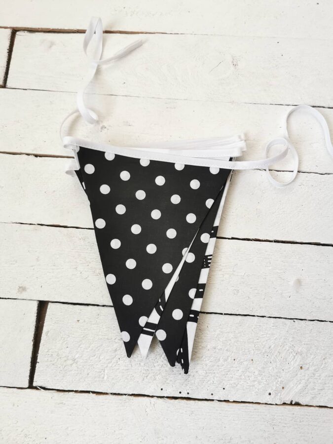 Karodziņu virtene "Līku loču" Image 4