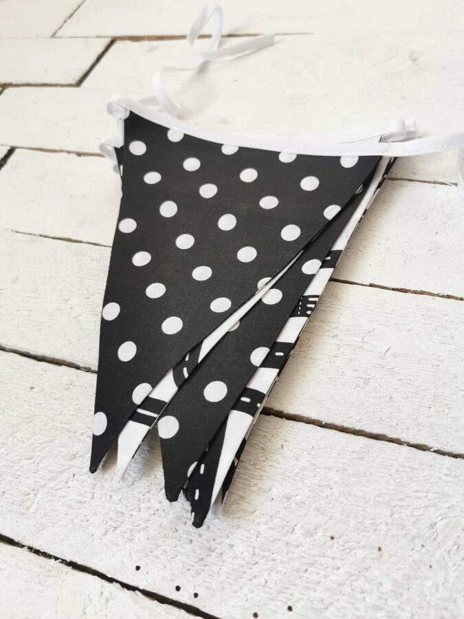 Karodziņu virtene "Līku loču" Image 3