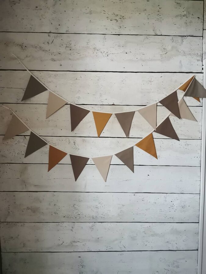 Karodziņu virtene "3 rudens stāsti" Image 2