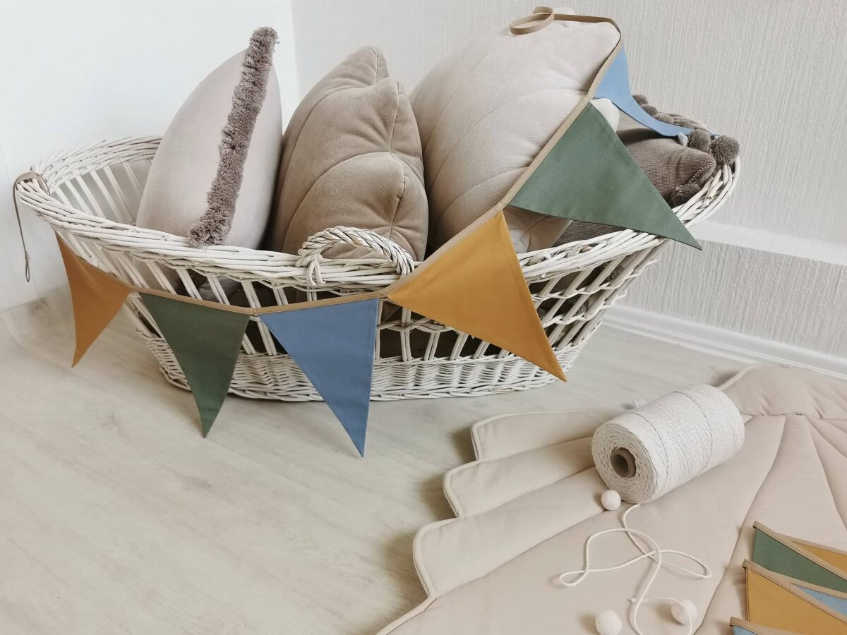 Karodziņu virtene "Rudens pikniks" Image 4