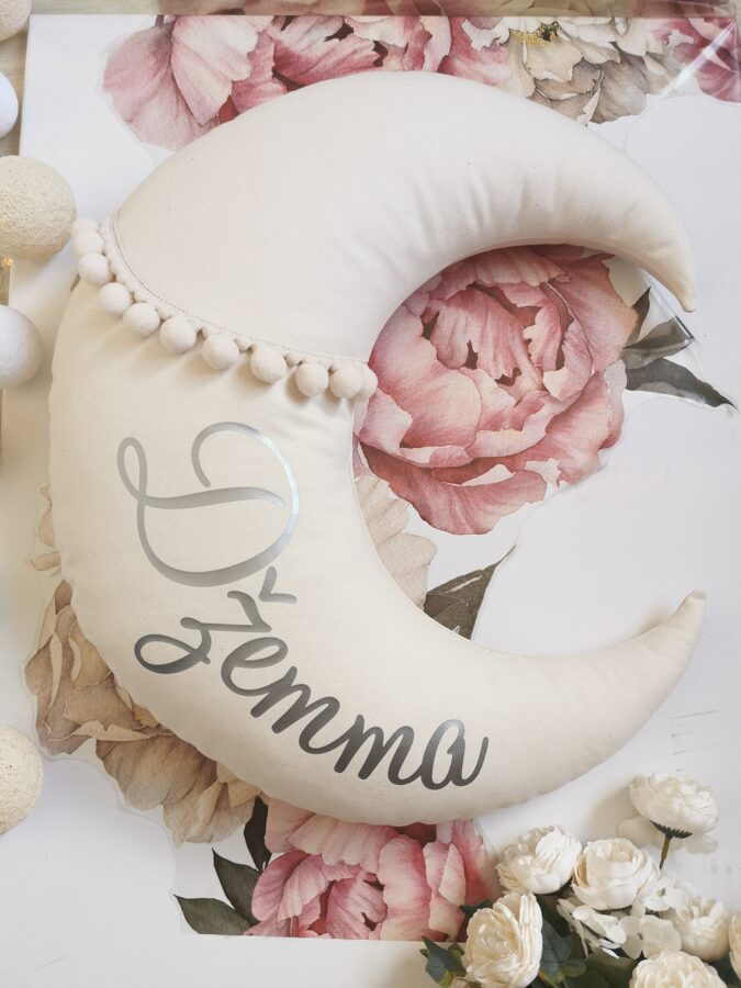 Personalizēts spilvens MĒNESS PIENBALTS Image