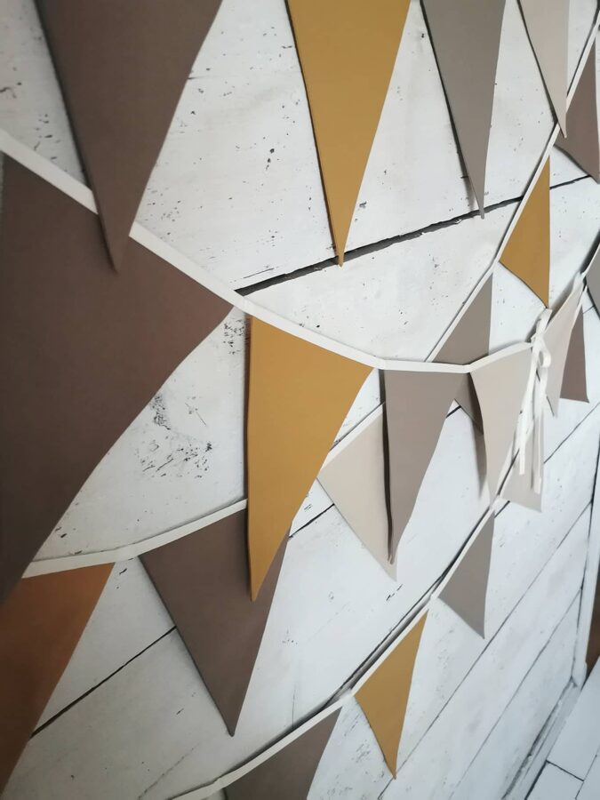 Karodziņu virtene "3 rudens stāsti" Image 5