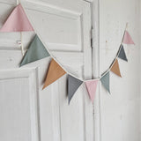 Karodziņu virtene "Pilnas saujas prieka" Image