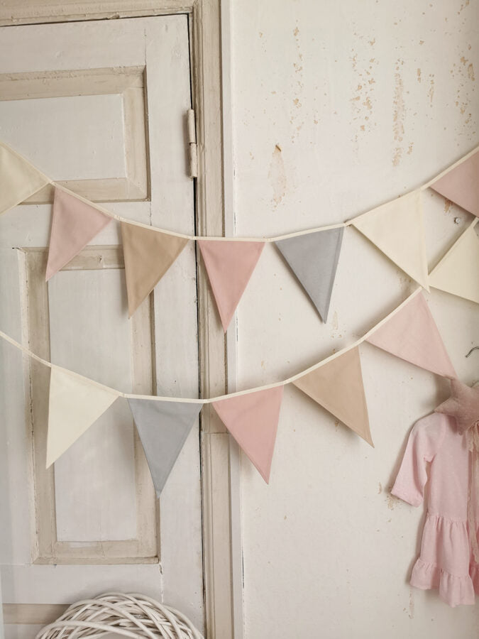 Karodziņu virtene "Sajūtu mākonis" Image