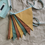 Karodziņu virtene "Pa pēdām" Image