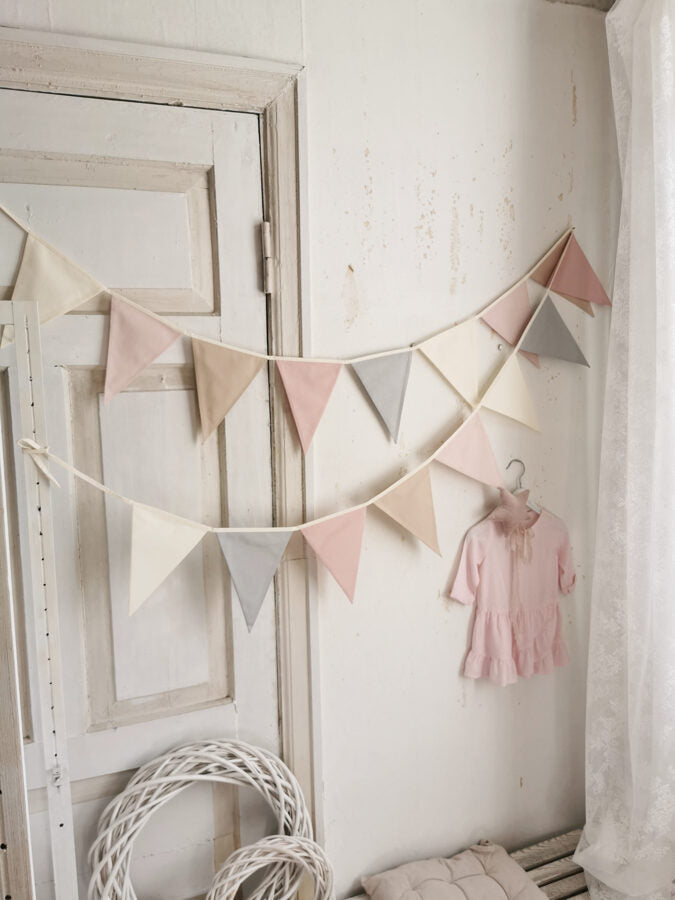 Karodziņu virtene "Sajūtu mākonis" Image