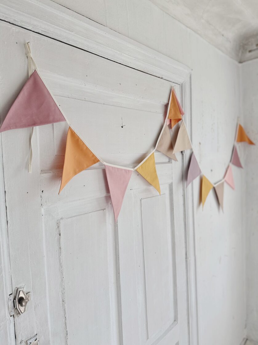 Karodziņu virtene "Karameles" Image