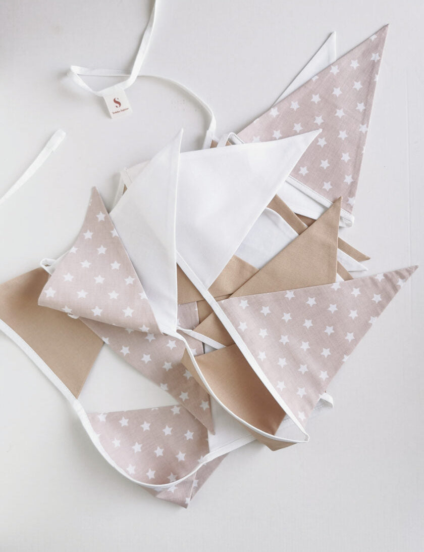 Karodziņu virtene "Zvaigžņu labrīti" Image