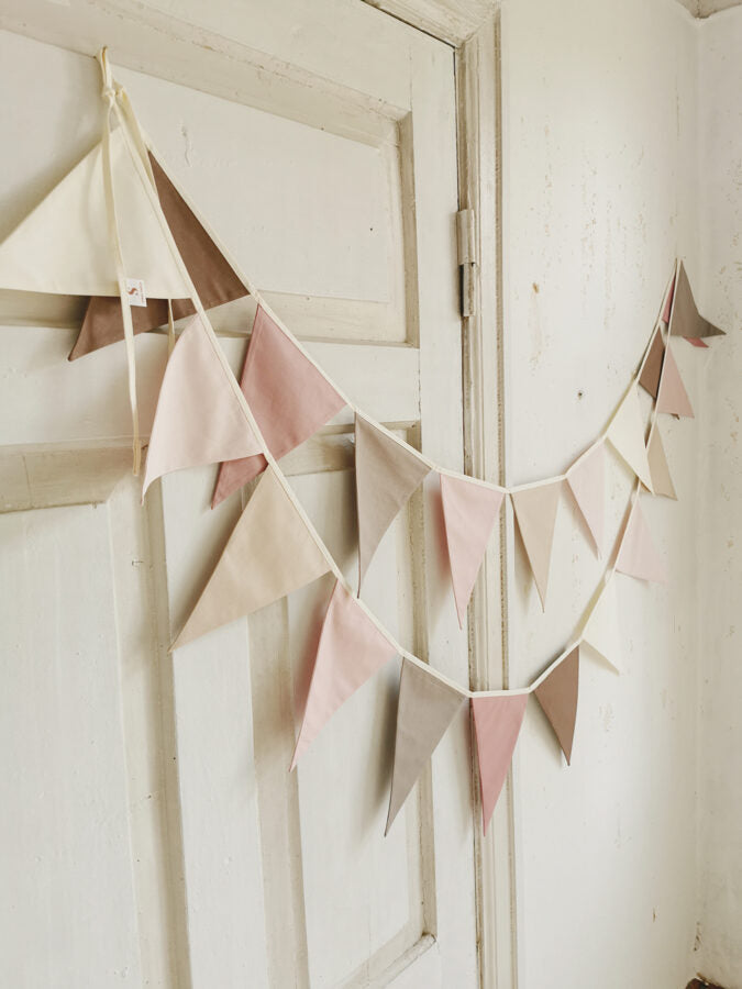 Karodziņu virtene "Dāvanu palete" Image