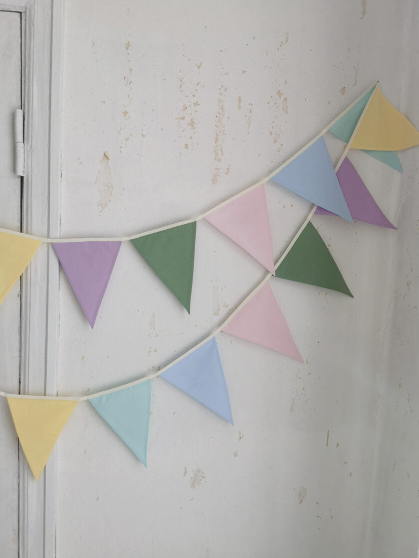 Karodziņu virtene "Izkrāso pasauli" Image 2