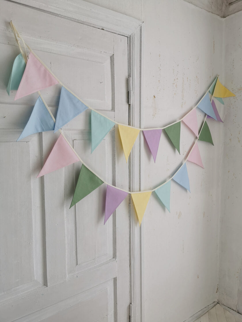 Karodziņu virtene "Izkrāso pasauli" Image