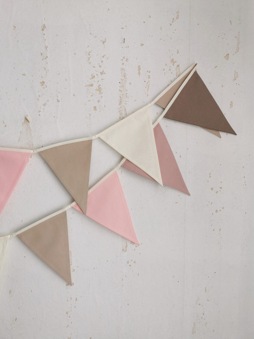 Karodziņu virtene "Puķu vārti" Image 2