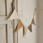 Karodziņu virtene "Zemes toņi" Image