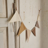 Karodziņu virtene "Zemes toņi" Image