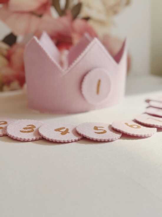 GAIŠI ROZĀ galvas kronis "Es augu" Image 3