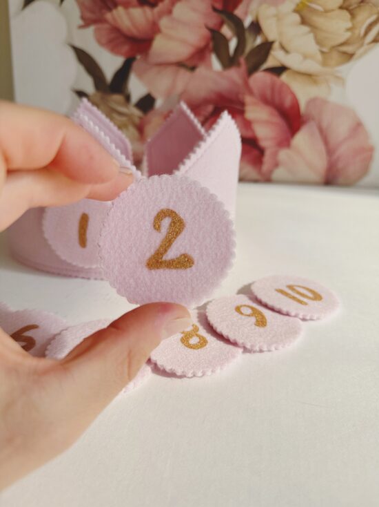 GAIŠI ROZĀ galvas kronis "Es augu" Image 4