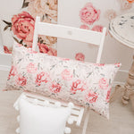 Taisnstūra dekoratīvs spilvens "Peonijās" Image