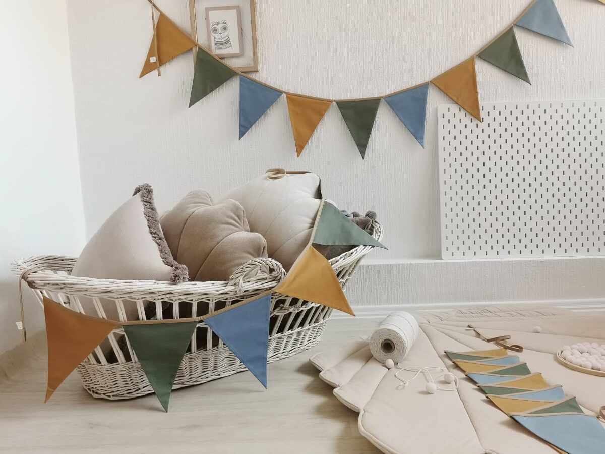 Karodziņu virtene "Rudens pikniks" Image 3