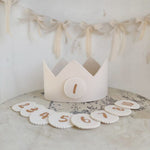 GAIŠI BĒŠS galvas kronis "Es augu" Image