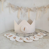 GAIŠI BĒŠS galvas kronis "Es augu" Image