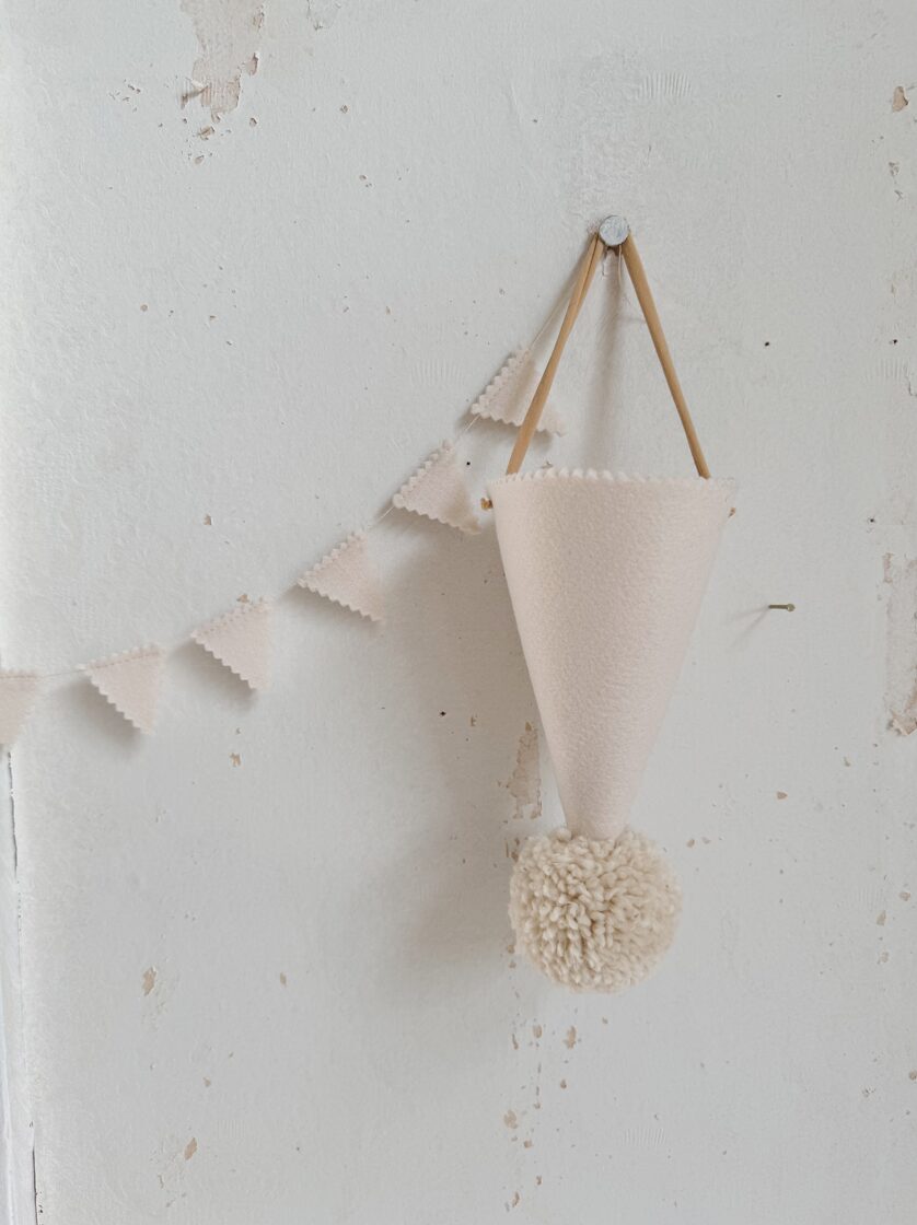 Cepurīte "Pienbalts bumbulis" Image 6