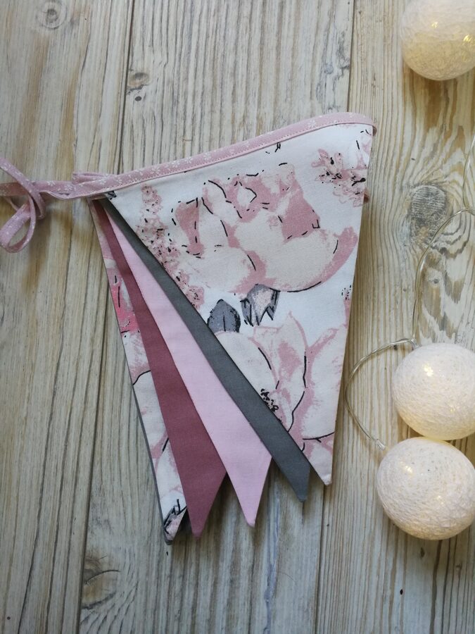 Karodziņu virtene "Ziedu dūmaka" Image 7