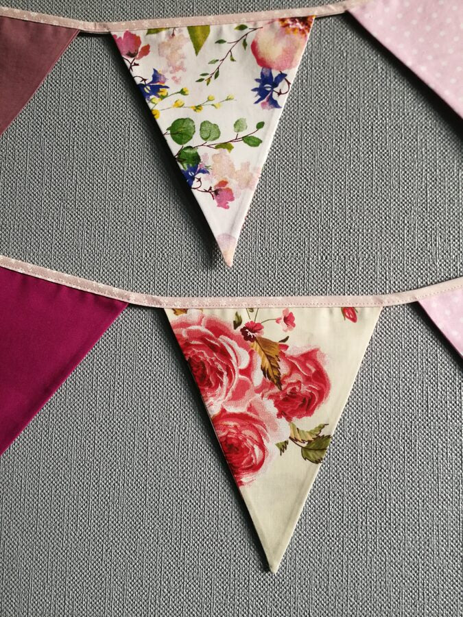 Karodziņu virtene "Ziedos" Image 3