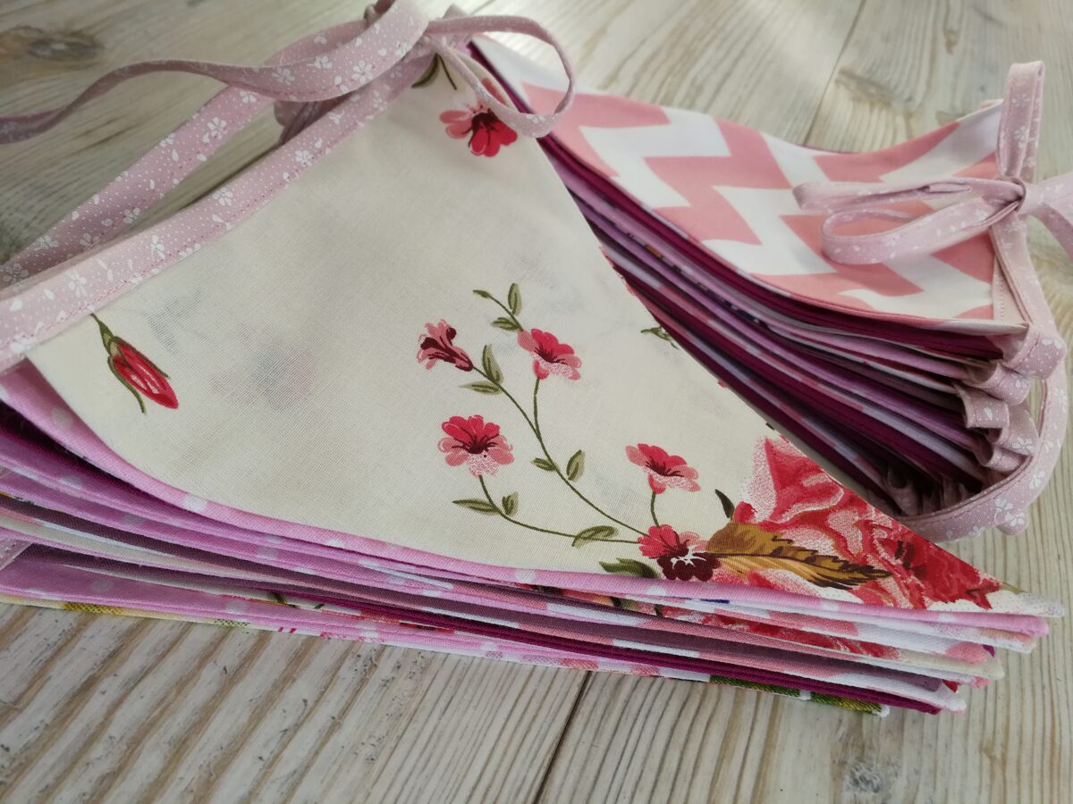 Karodziņu virtene "Ziedos" Image 8