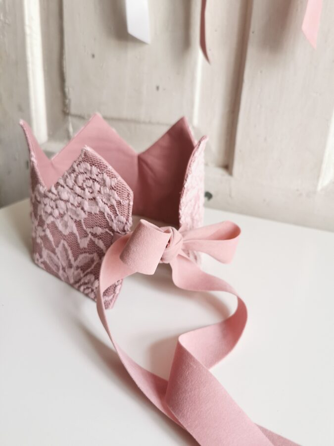 Galvas kronis "Mežģīnes" Image 4