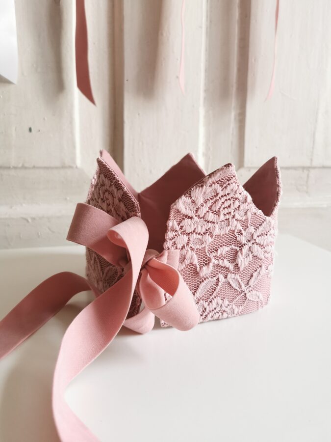 Galvas kronis "Mežģīnes" Image 5