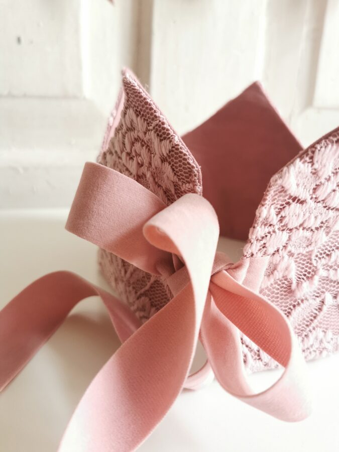 Galvas kronis "Mežģīnes" Image 6