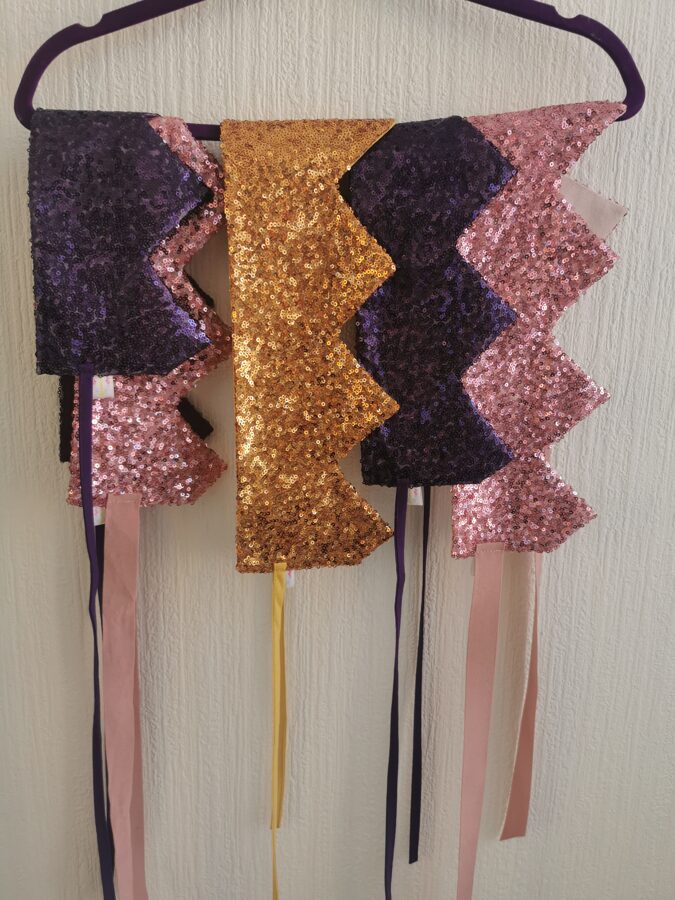 Galvas kronis "Gliteri un spīdumi" Image 10