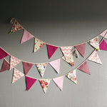 Karodziņu virtene "Ziedos" Image