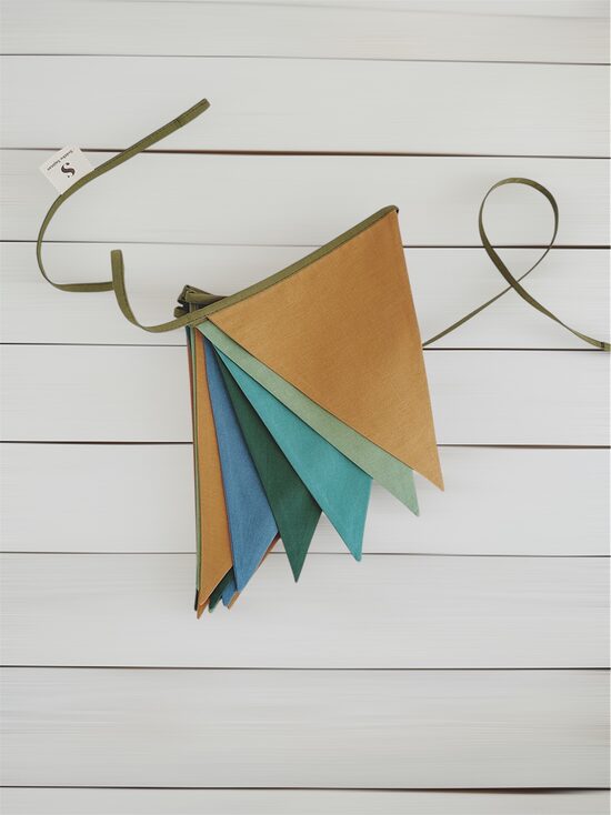 Karodziņu virtene "Medus mežā" Image 2