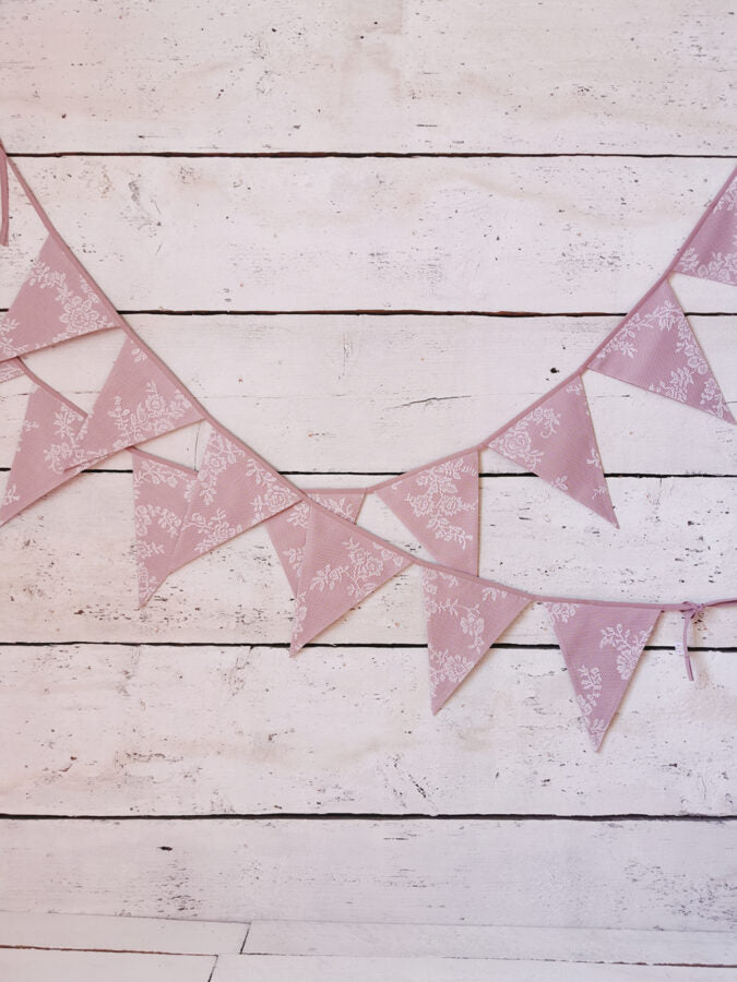 Karodziņu virtene "Mežģīņu raksts" Image 4