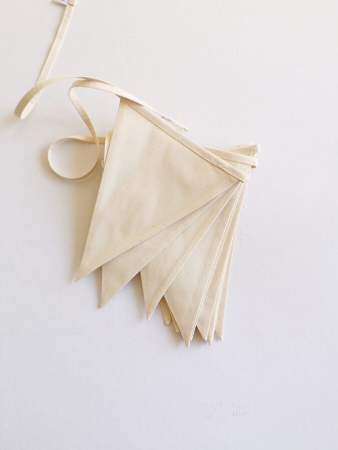 Karodziņu virtene "Īstais laiks rotāšanai" Image