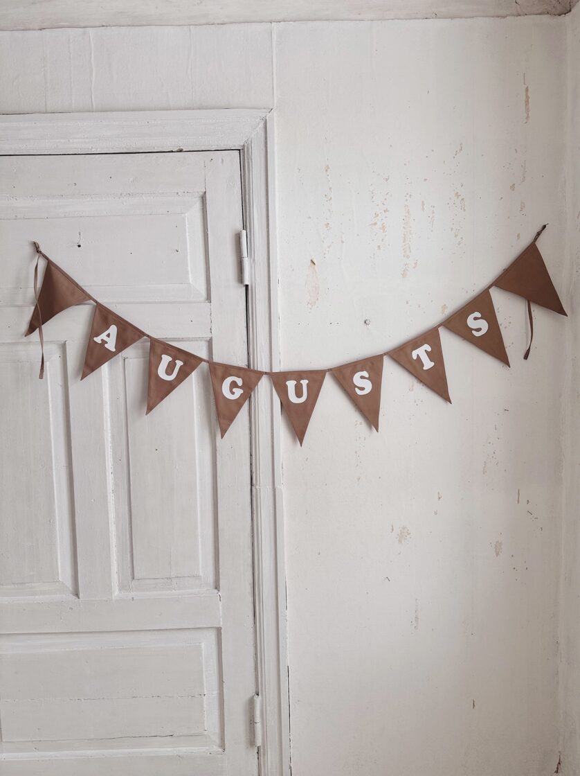 Karodziņu virtene "Es uzrakstīšu Tavu vārdu" Image 2