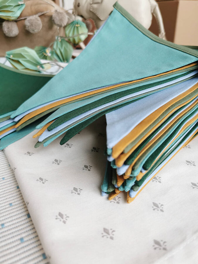 Karodziņu virtene "Medus mežā" Image 18