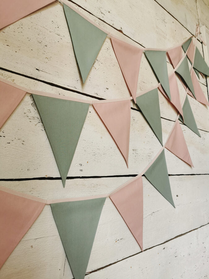 Karodziņu virtene "Mīļstāstiņš" Image 2