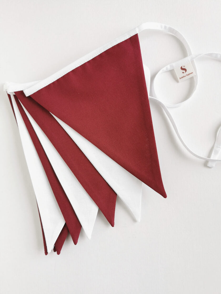 Karodziņu virtene "18. novembris" Image