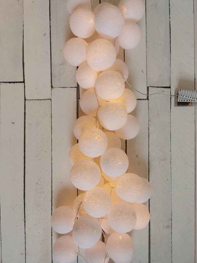 Kokvilnas bumbu virtene "Ziema" Image