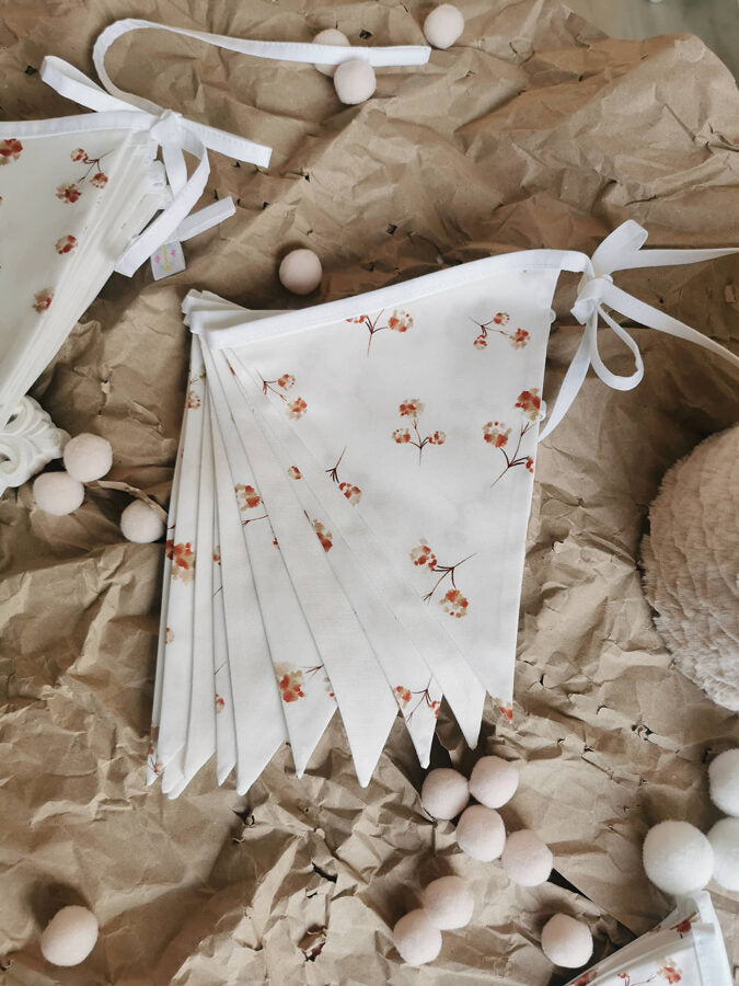 Karodziņu virtene "Kokvilnas lauki" Image 14