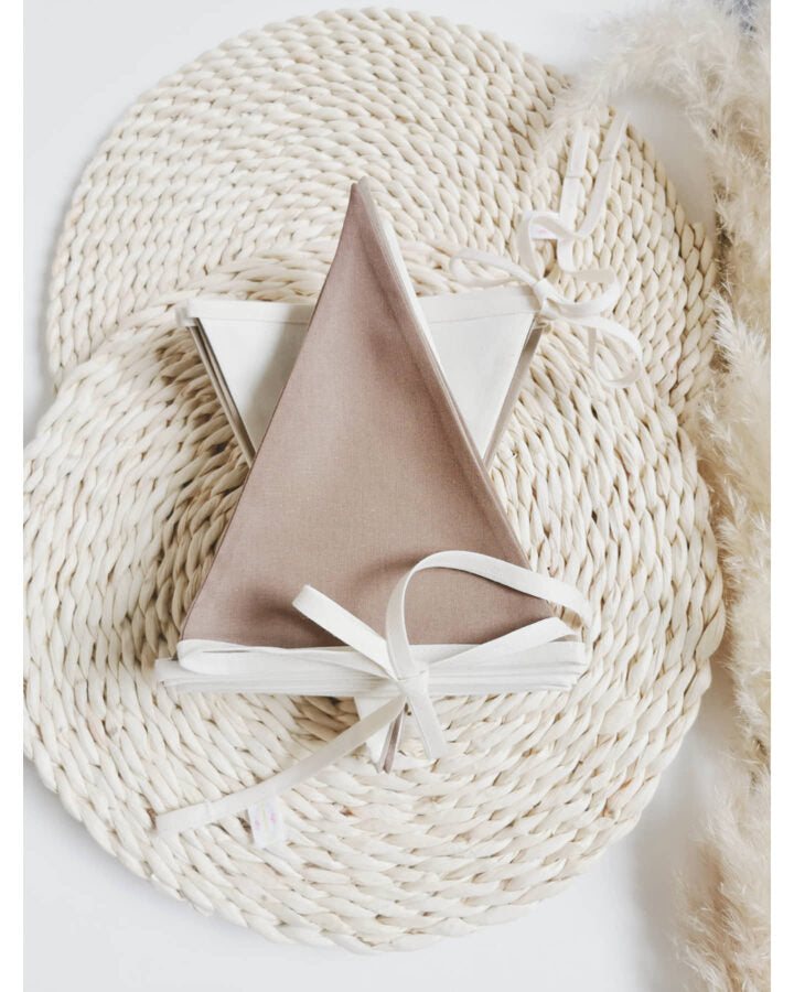 Karodziņu virtene "Trīs toņi" Image 7