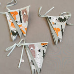 Karodziņu virtene "Zvēru diena" Image