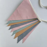 Karodziņu virtene "Pilnas saujas prieka" Image