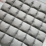 Mākoņsega PELĒKS Image