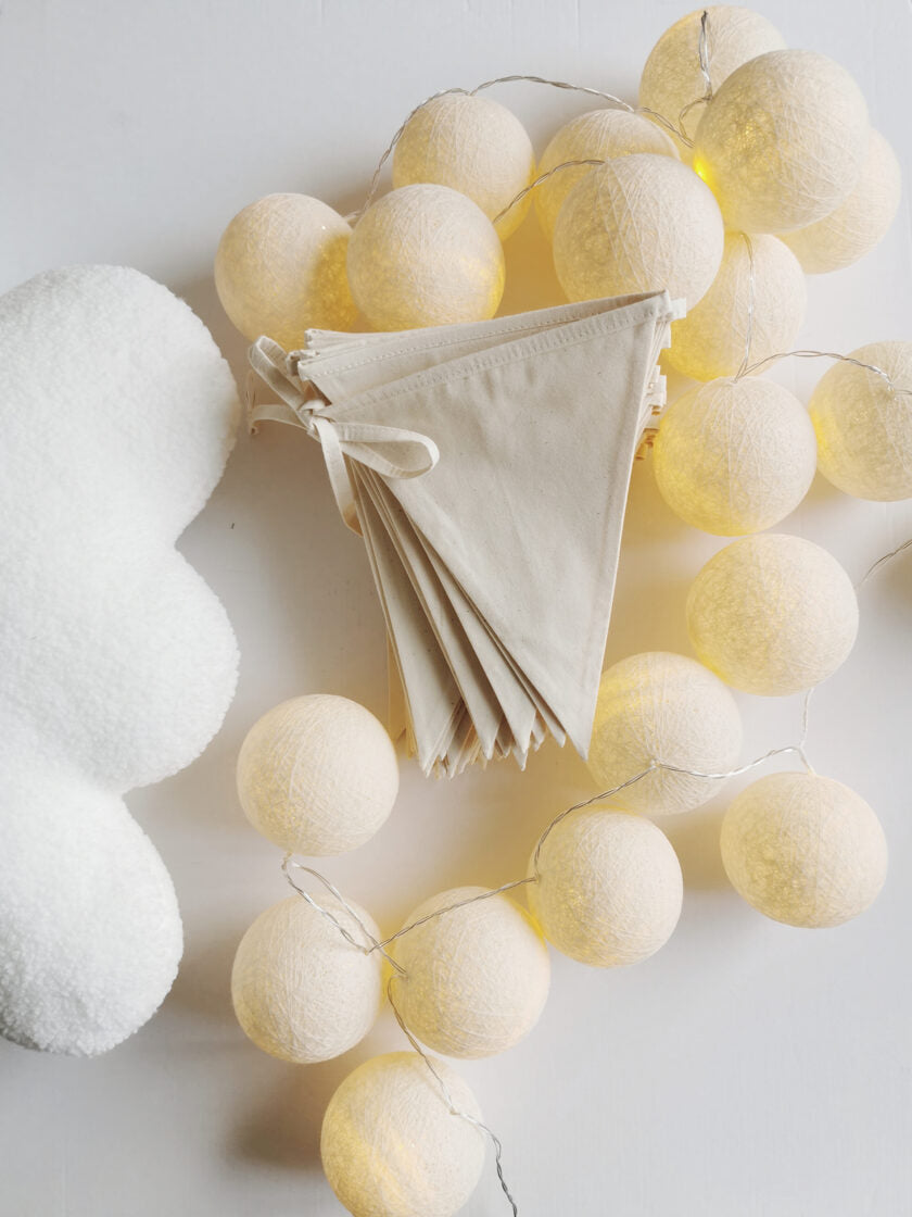 Karodziņu virtene "Īstais laiks rotāšanai" Image