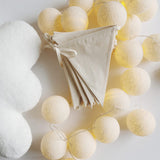 Karodziņu virtene "Īstais laiks rotāšanai" Image