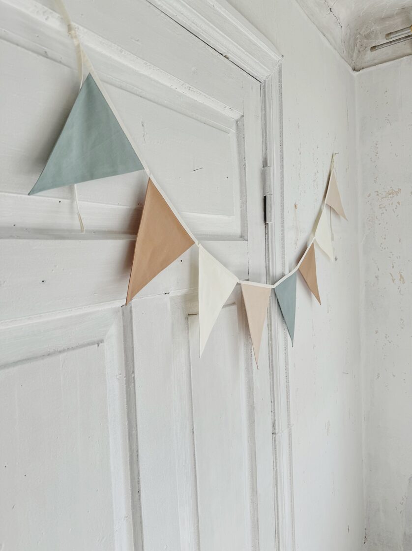 Karodziņu virtene "Ceļojums ar gaisa balonu" Image